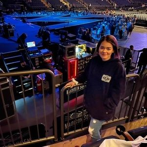 Meet your Posher, Kenzie